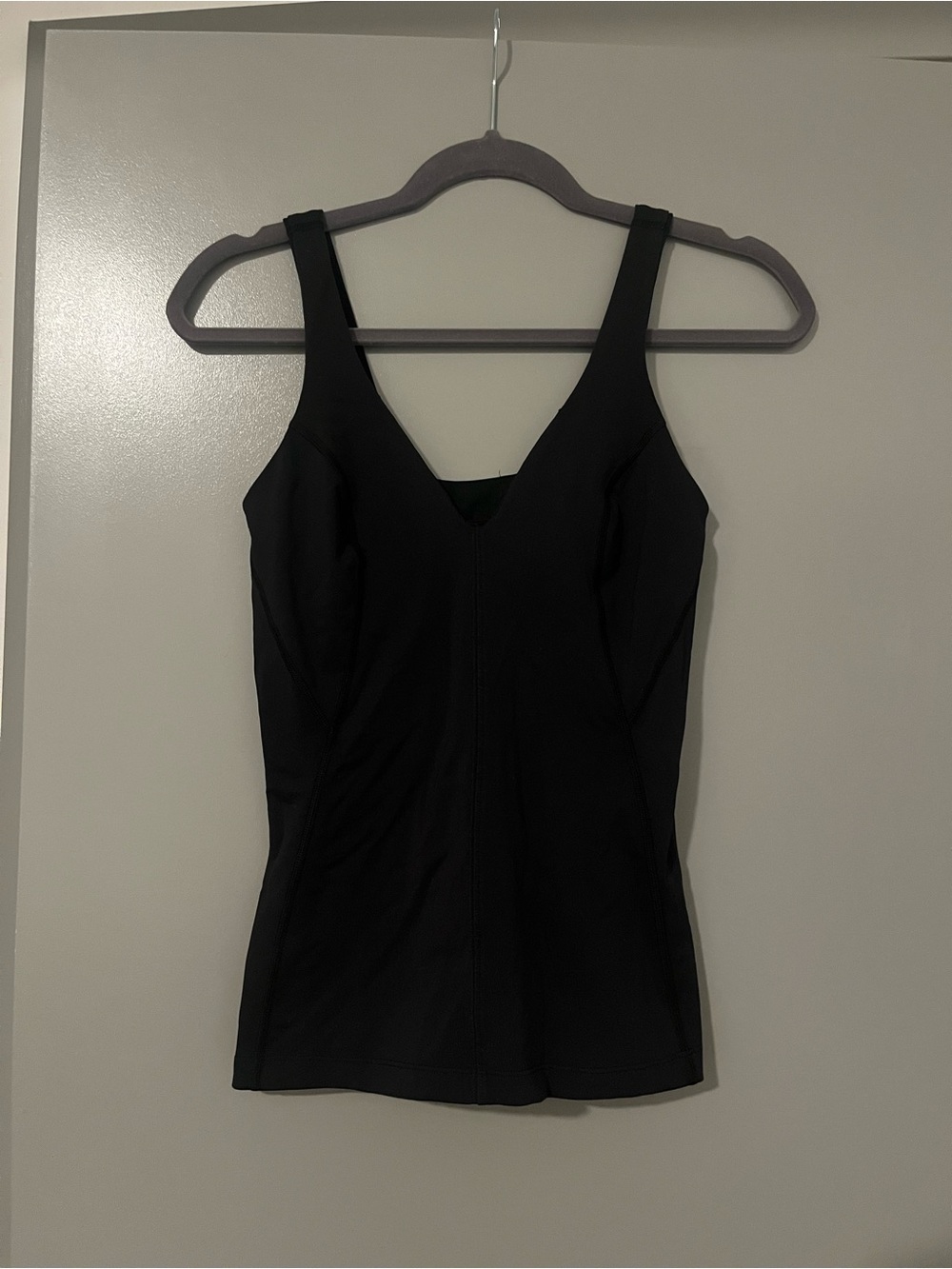 Lululemon Black V-Neck Tank Top Size 6 Women's